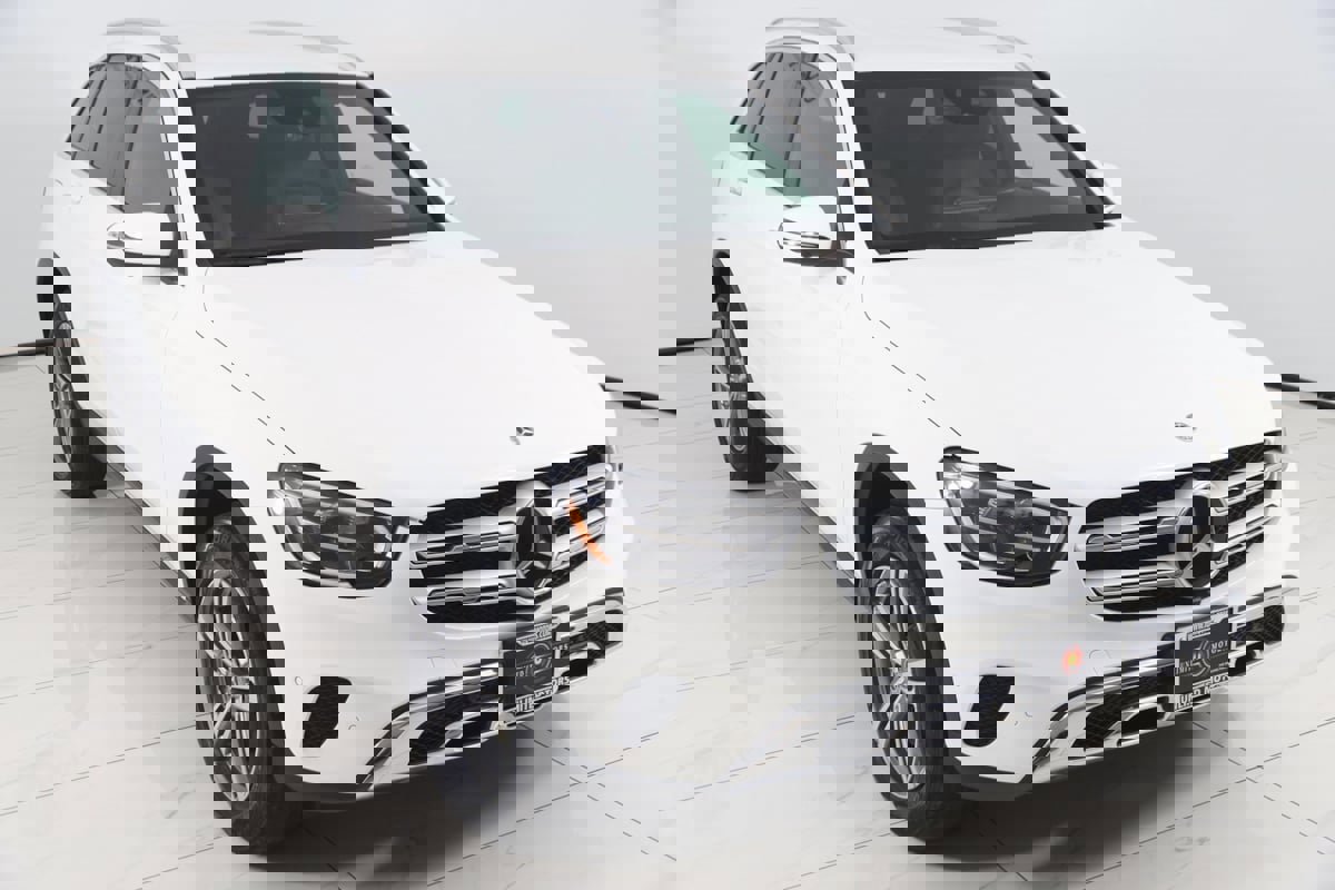 Used 2022 Mercedes-Benz GLC 300 4MATIC w/ Driver Assistance Package image 54