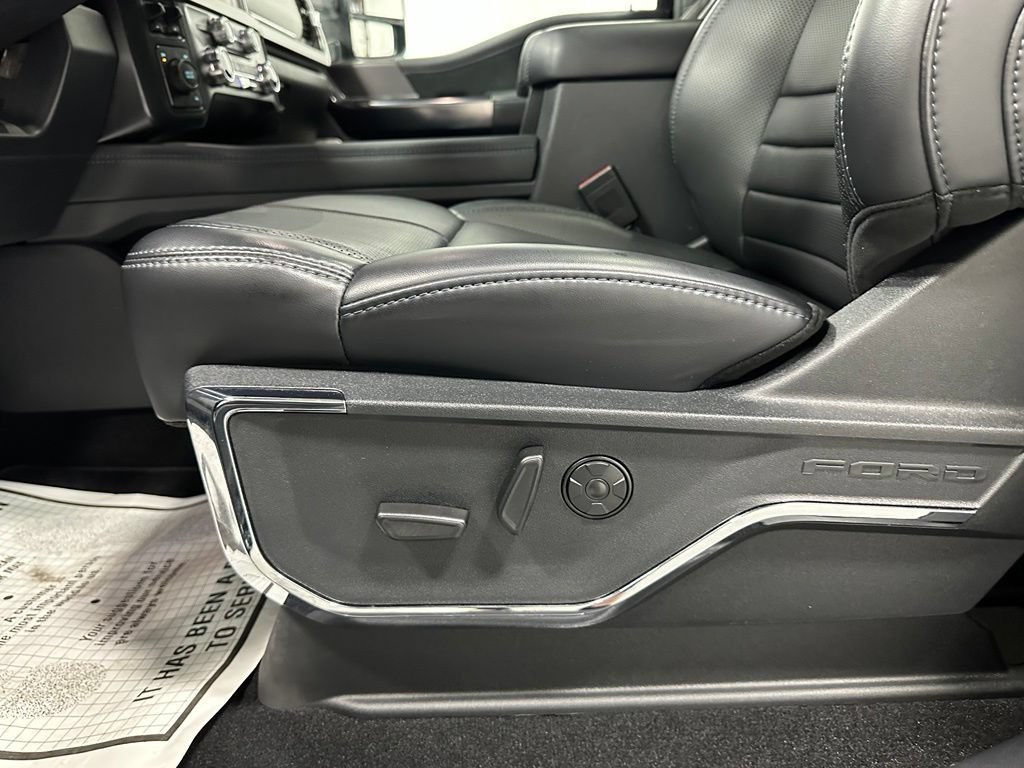 Used 2026 Ford F250 Platinum AWD/4WD image 12