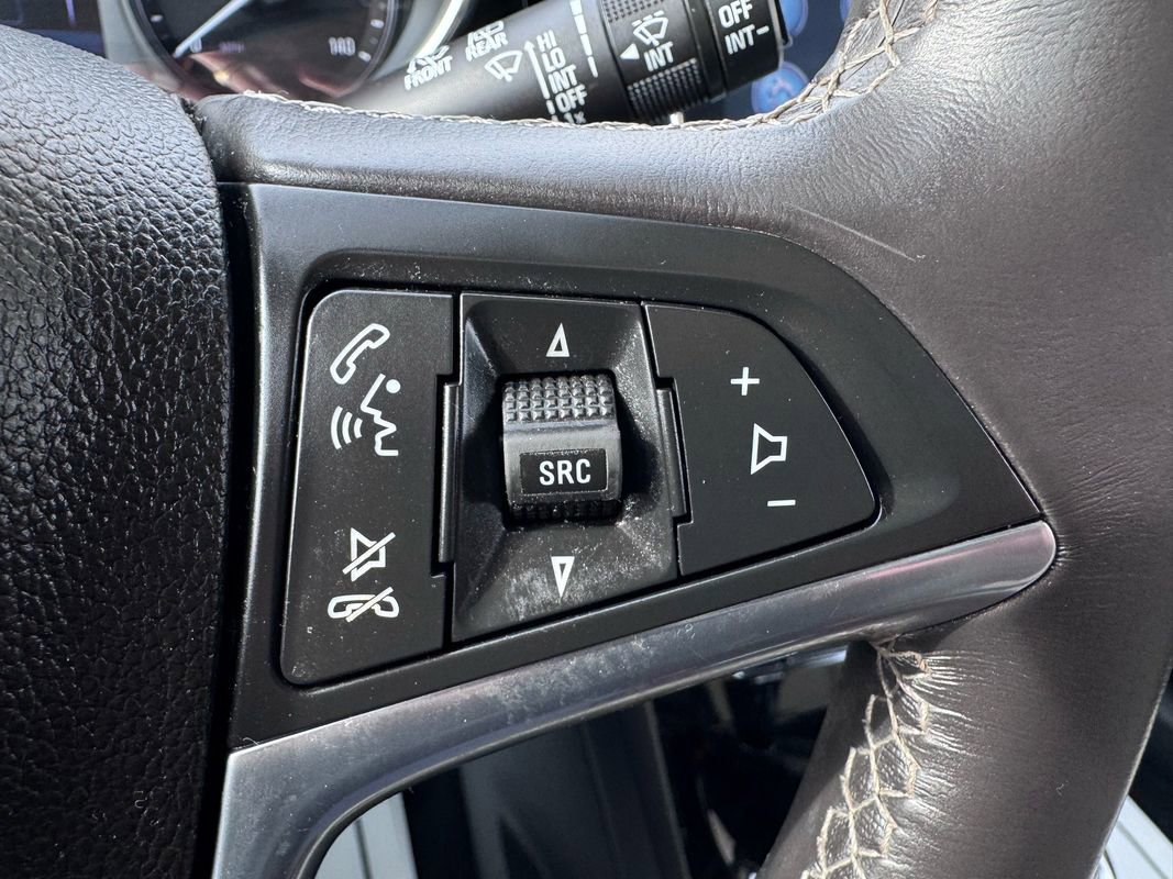 Used 2021 Buick Encore Preferred image 18