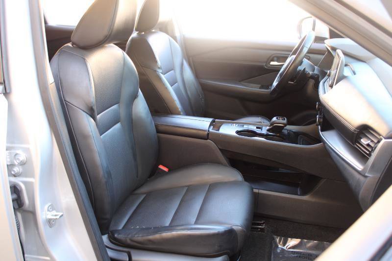 Used 2022 Nissan Rogue SV w/ SV Premium Package FWD image 10