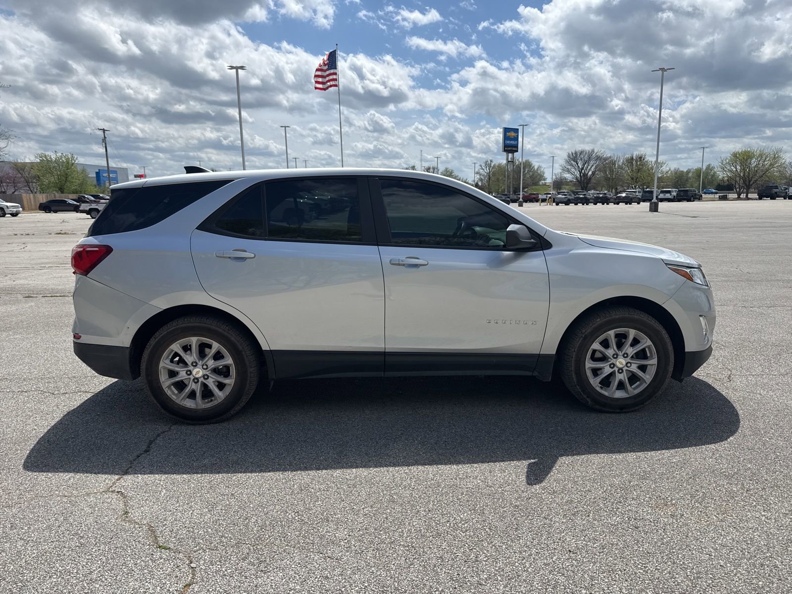 Used 2020 Chevrolet Equinox LS image 5