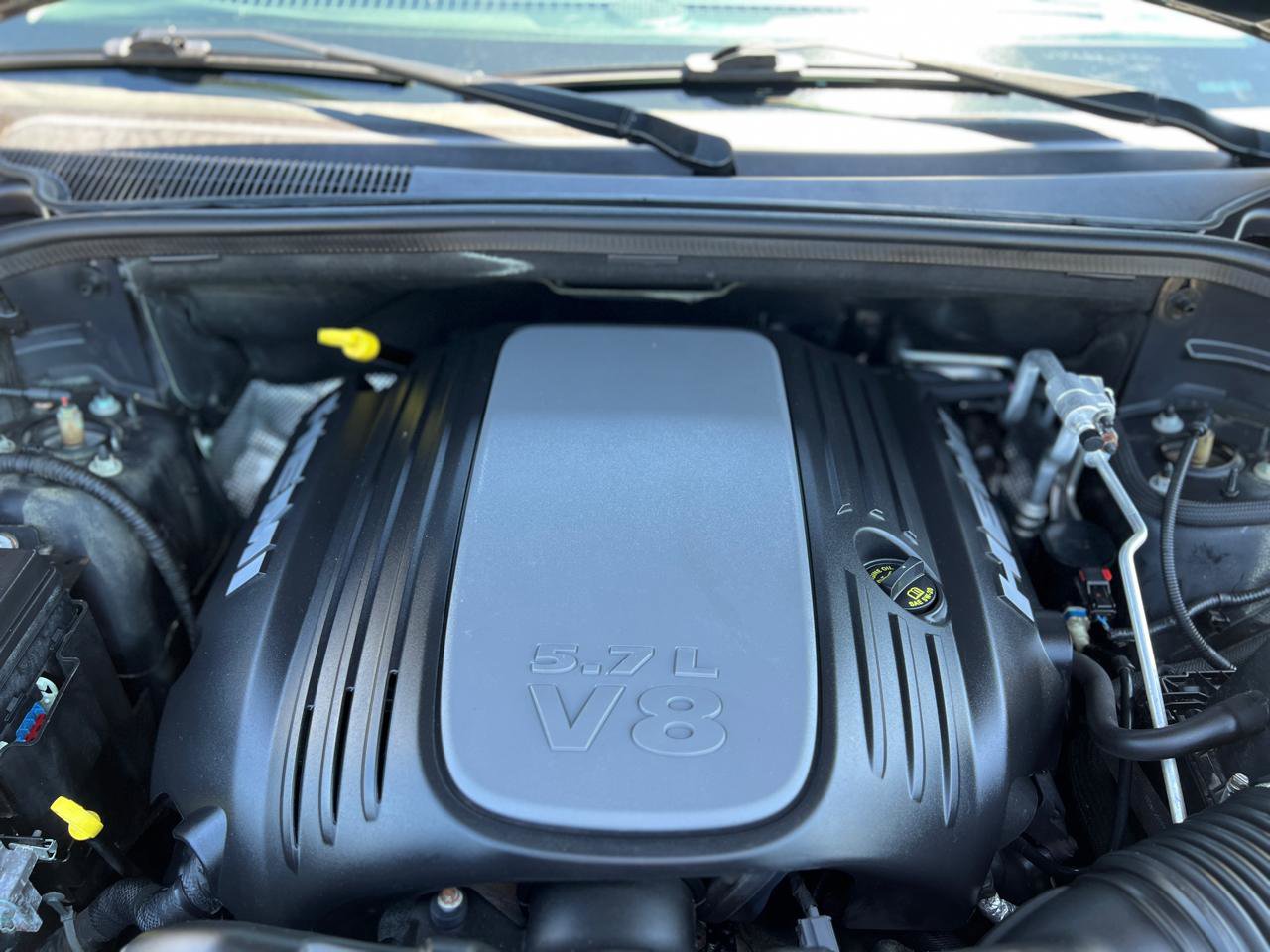 Used 2013 Jeep Grand Cherokee Overland w/ Advance Technology Group AWD/4WD image 46