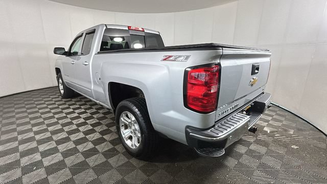 Used 2015 Chevrolet Silverado 1500 LT w/ LT Convenience Package AWD/4WD image 4