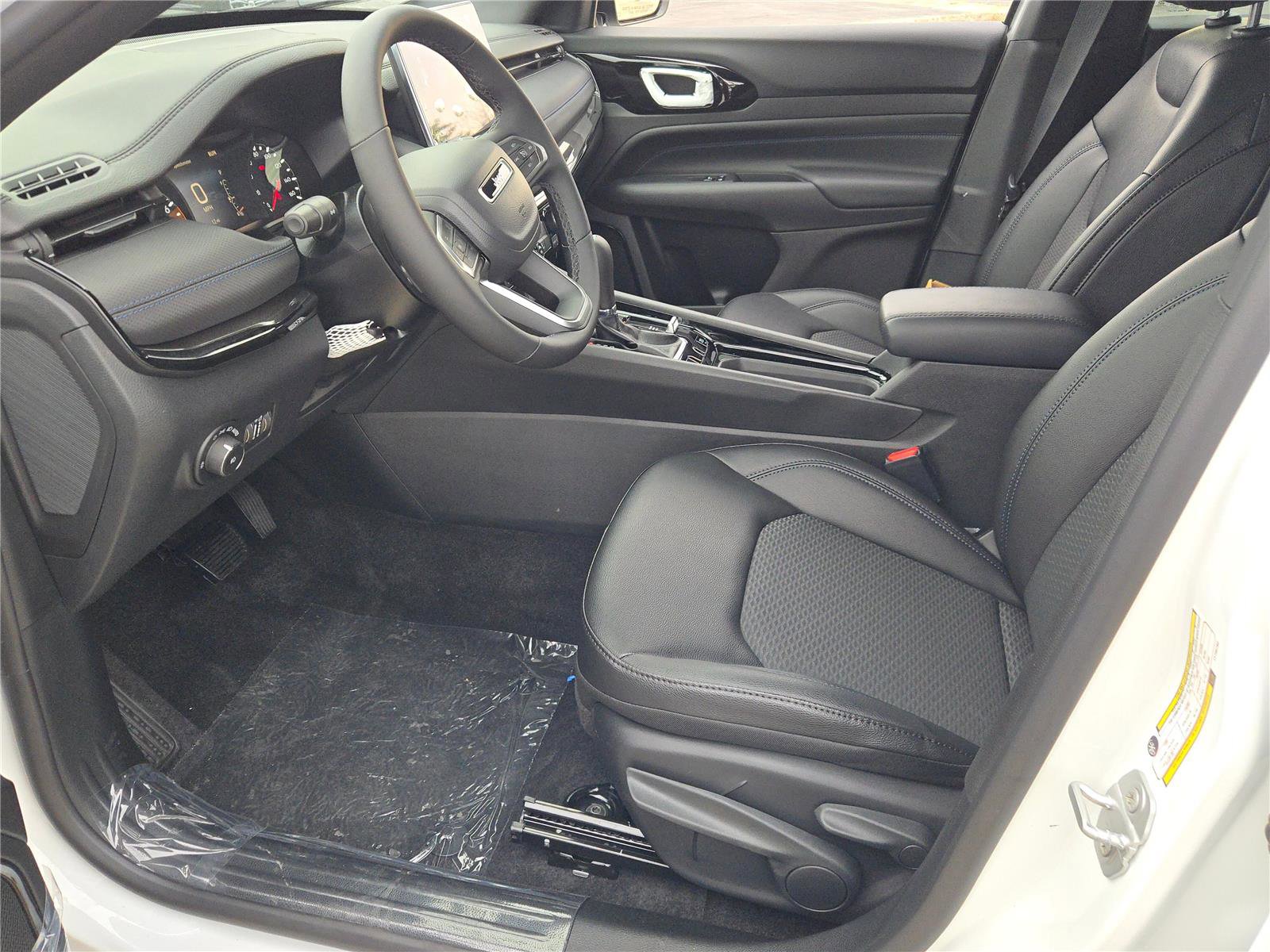 New 2026 Jeep Compass Latitude image 26