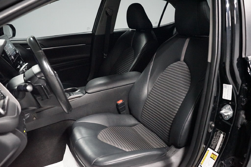 Used 2022 Toyota Camry SE FWD image 24