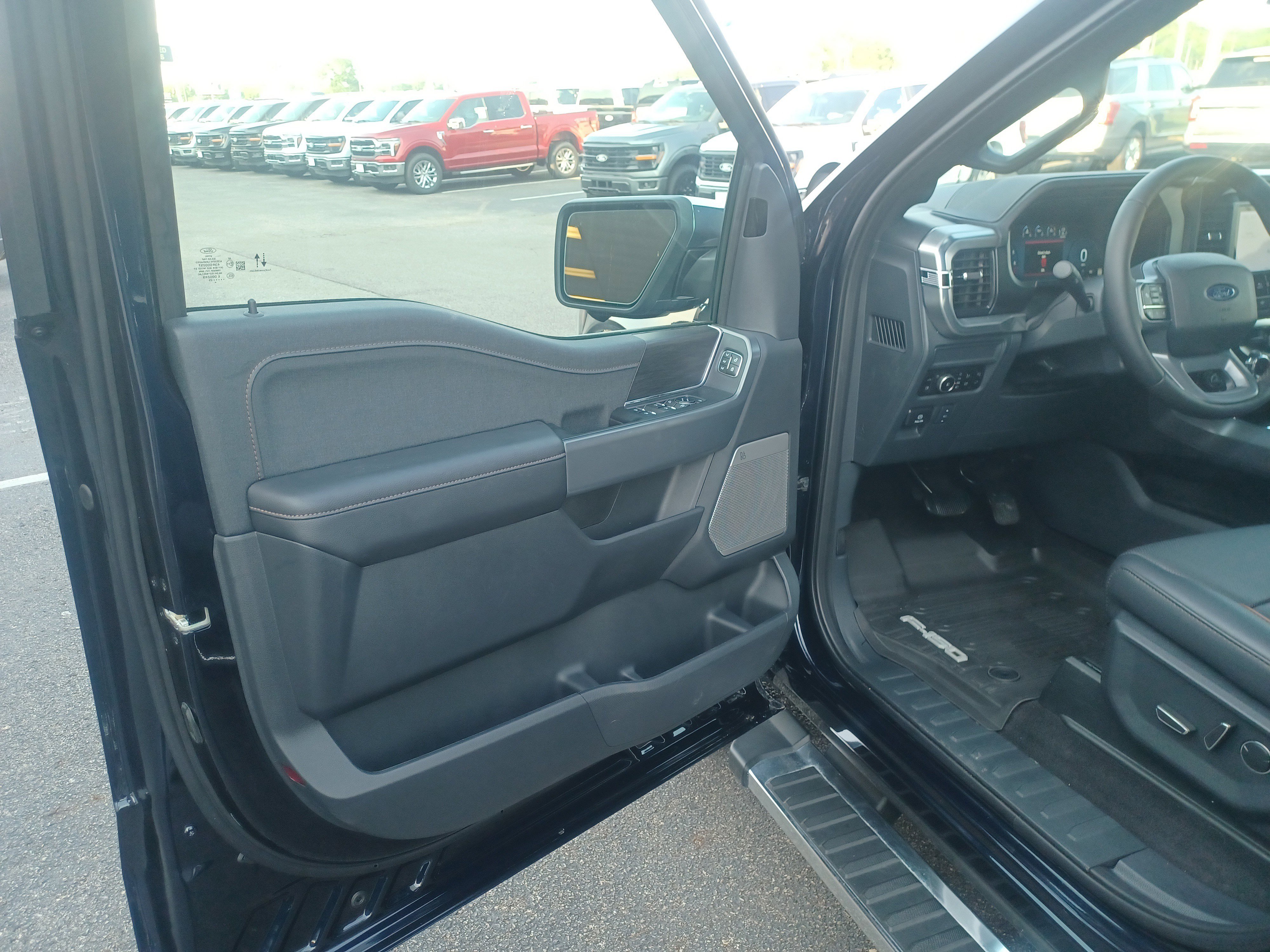 New 2025 Ford F150 Lariat w/ Equipment Group 502A High image 12