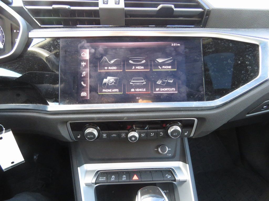 Used 2019 Audi Q3 2.0T Premium image 27