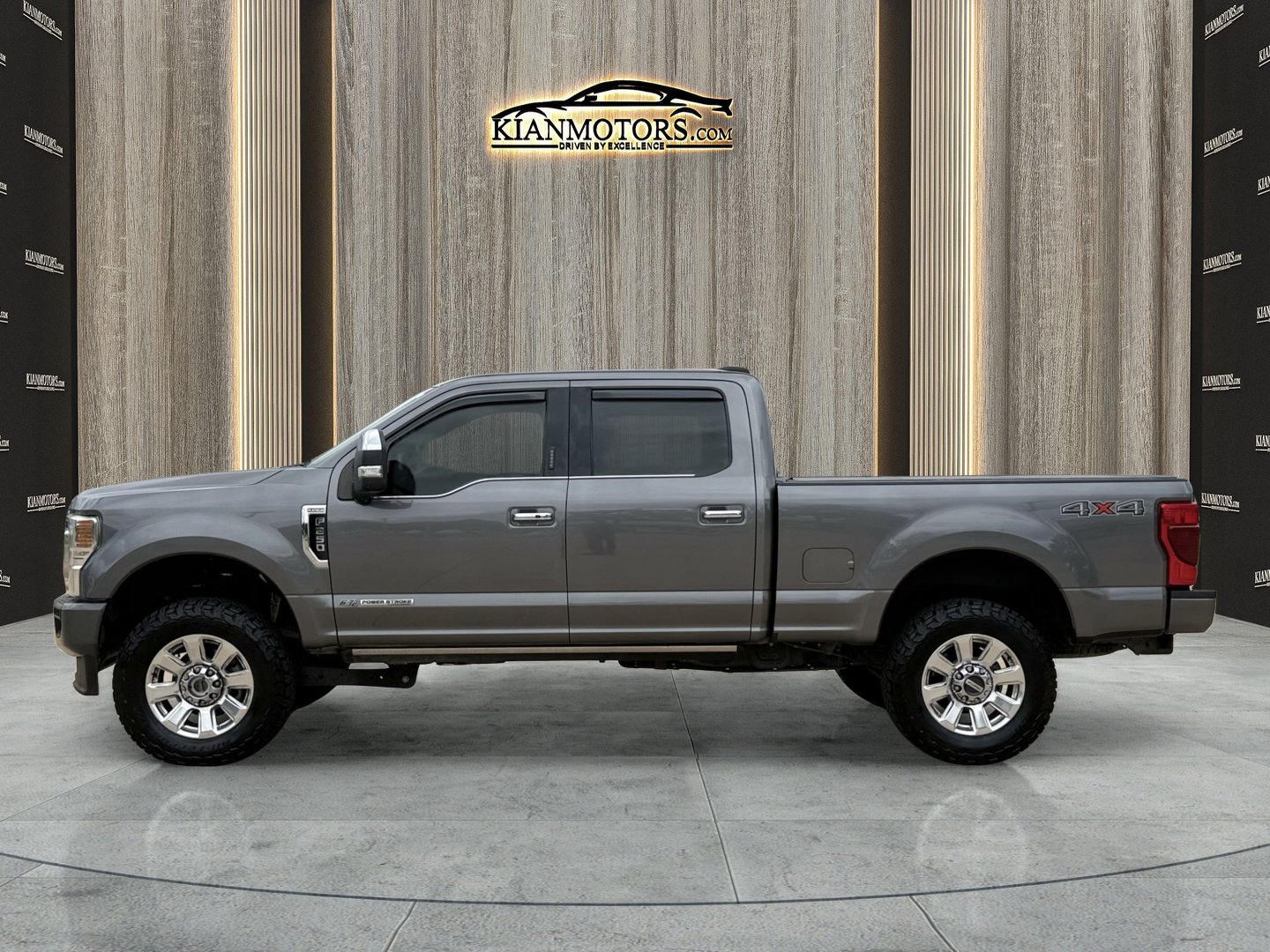 Used 2022 Ford F250 Platinum AWD/4WD image 4