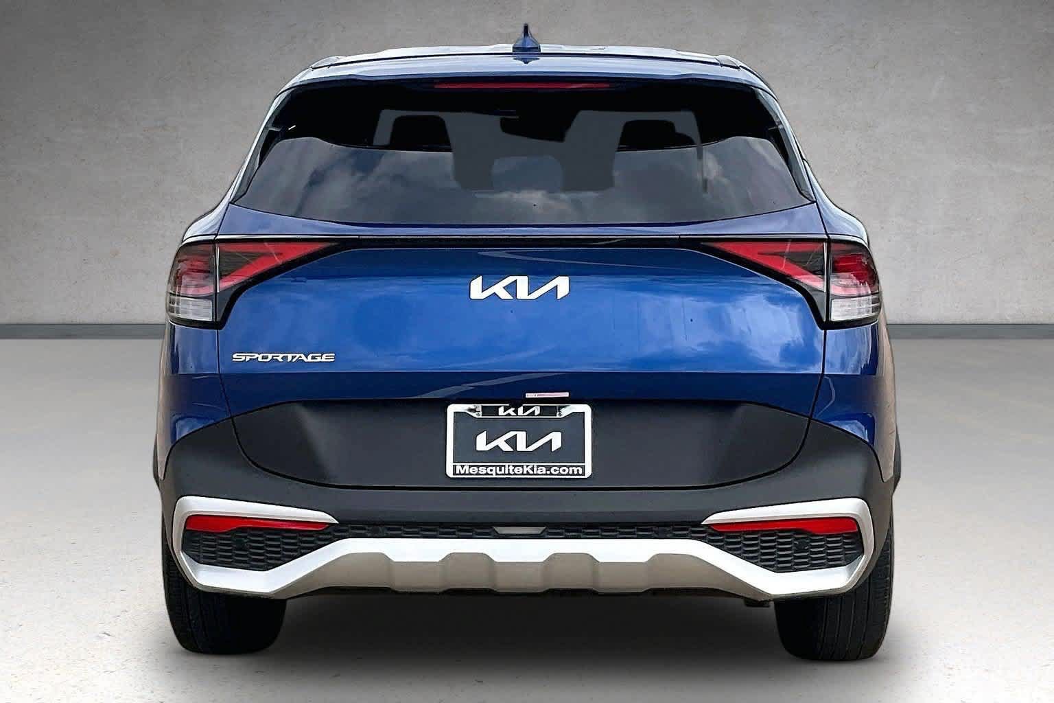 Certified 2025 Kia Sportage EX FWD image 5