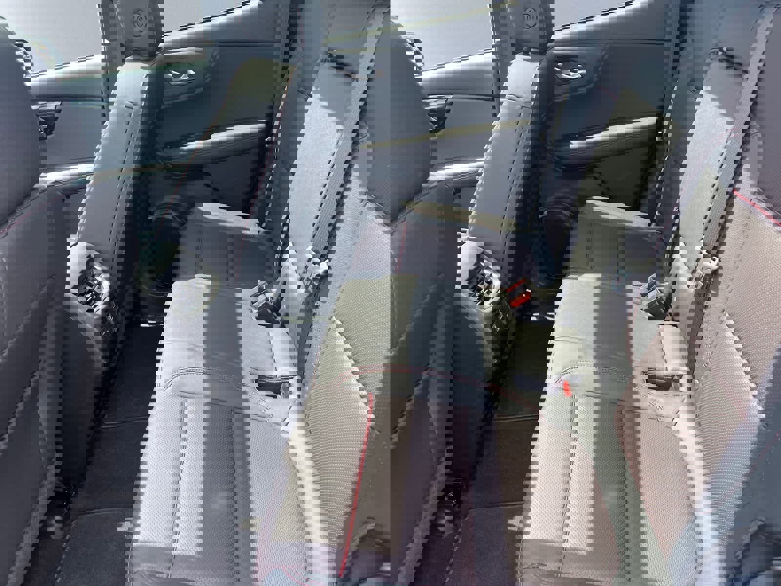 Used 2023 Chevrolet Blazer RS w/ Enhanced Convenience Package image 18