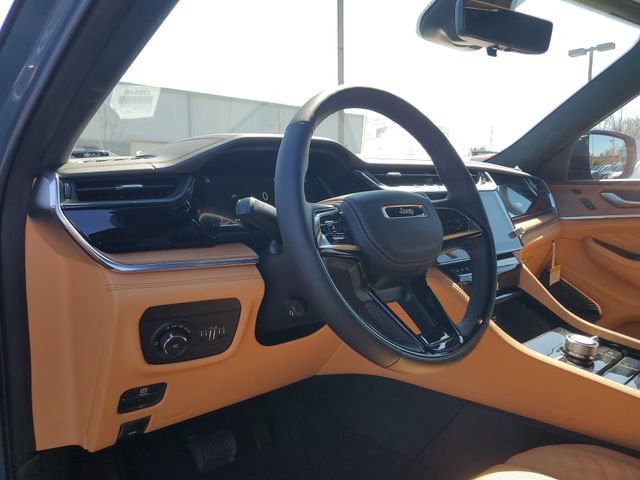New 2026 Jeep Grand Cherokee Summit image 21