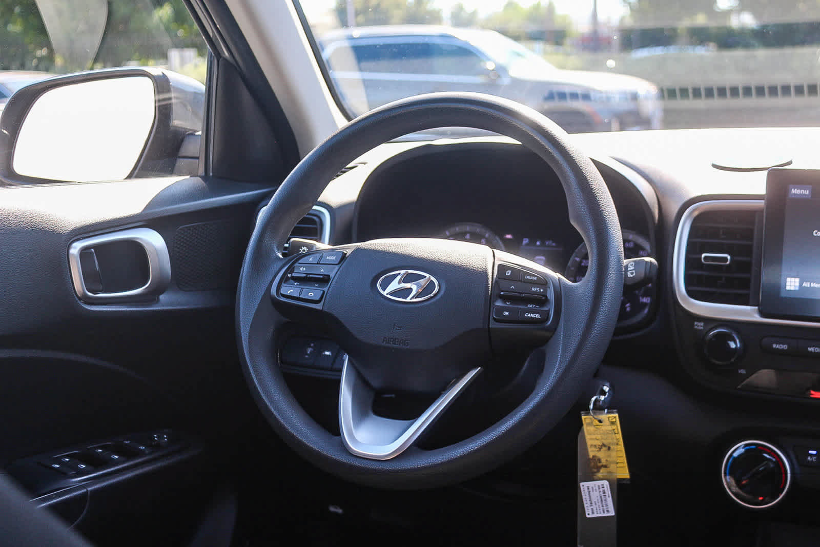 Used 2020 Hyundai Venue SE FWD image 19