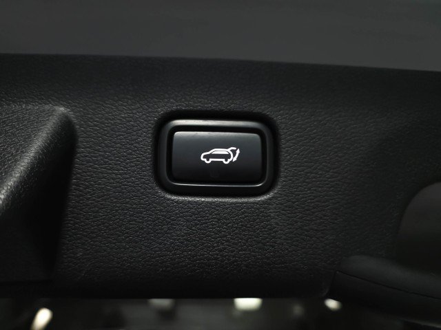 Used 2023 Kia Sportage X-Line w/ X-Line Premium Package AWD/4WD image 38