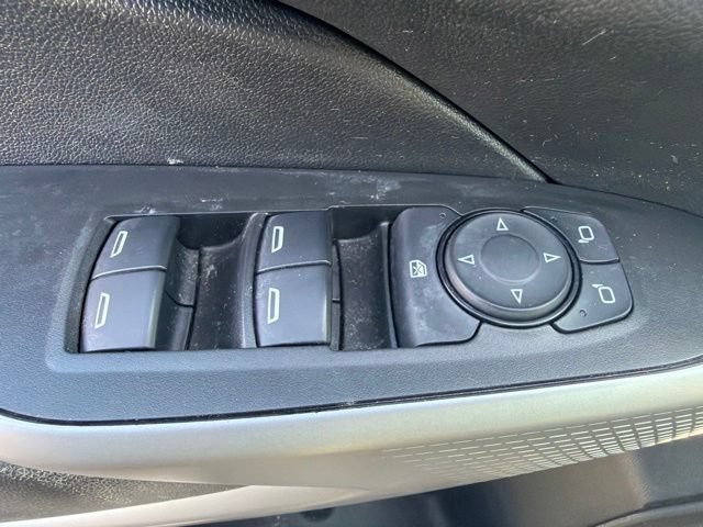 Used 2024 Chevrolet Trax RS w/ Sunroof Package FWD image 18