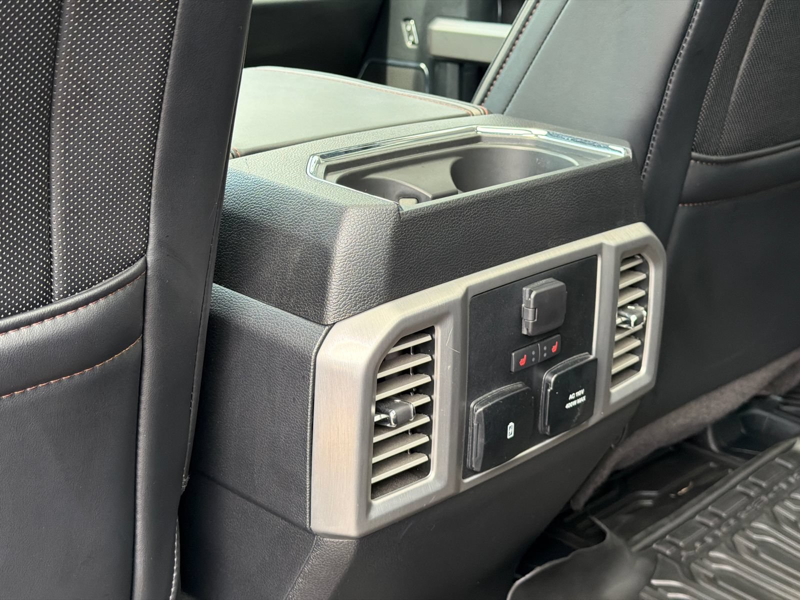 Used 2019 Ford F350 Platinum w/ Platinum Ultimate Package AWD/4WD image 24