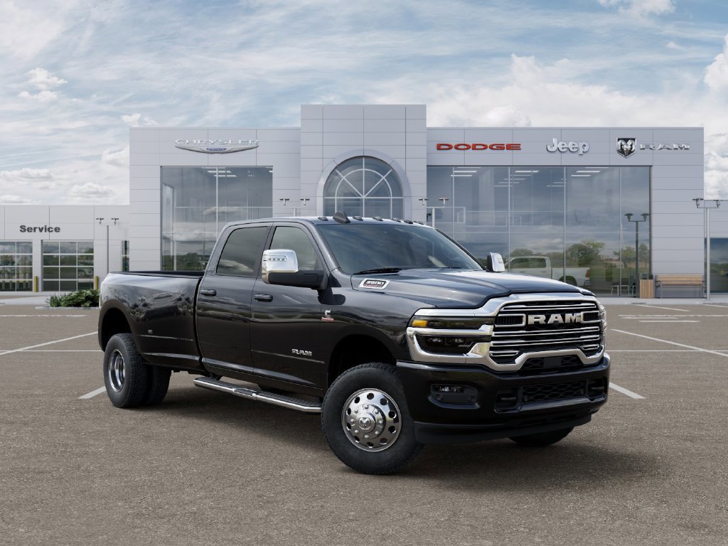 New 2026 RAM 3500 Laramie AWD/4WD image 5