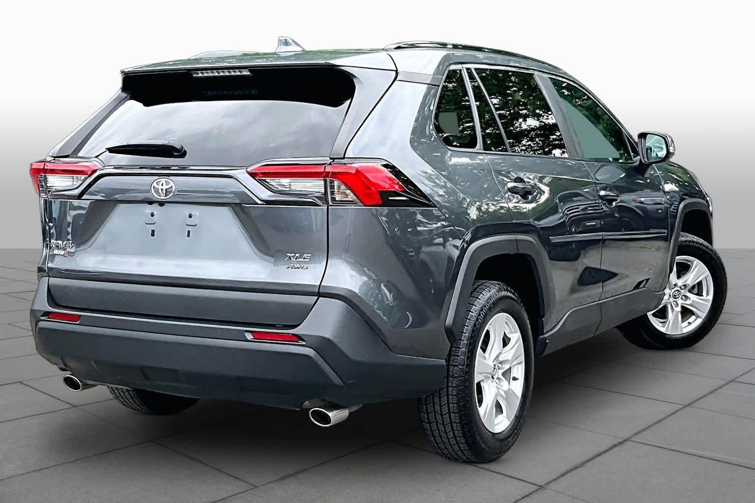 Certified 2021 Toyota RAV4 XLE w/ Convenience Package AWD/4WD image 13