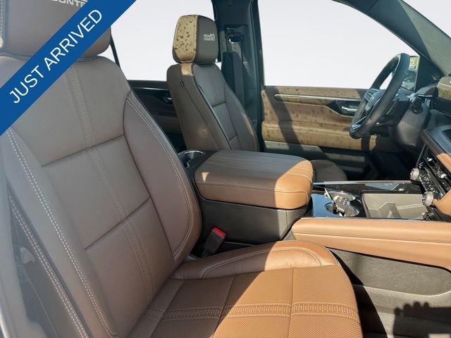 New 2026 Chevrolet Suburban High Country image 27