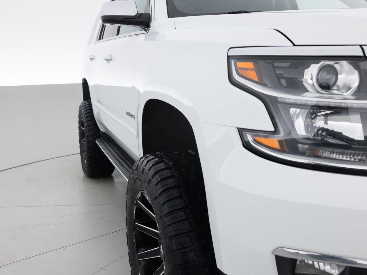 Used 2018 Chevrolet Tahoe Premier AWD/4WD image 11