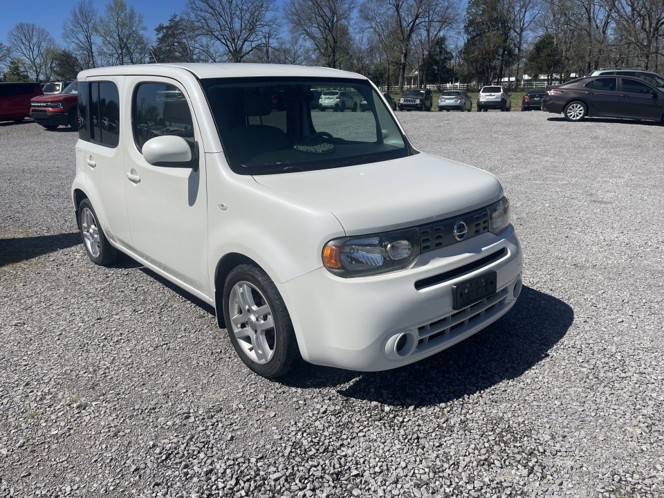 Used 2012 Nissan Cube 1.8 SL w/ Interior Illumination Pkg image 7