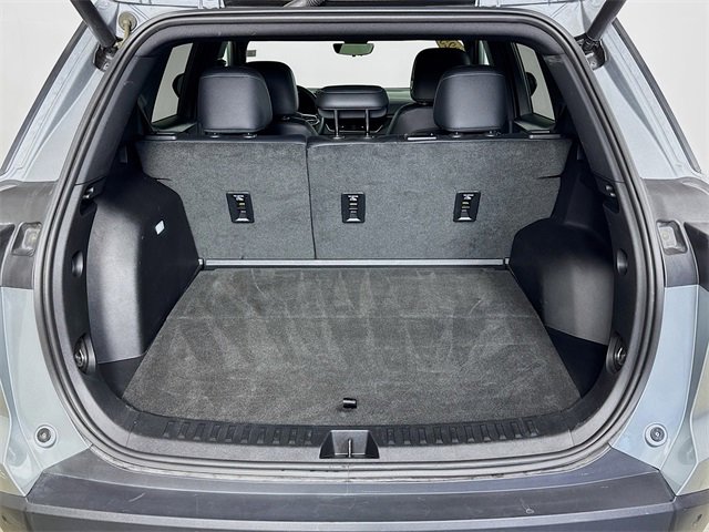 Used 2025 Chevrolet Equinox LT w/ Convenience Package II image 26