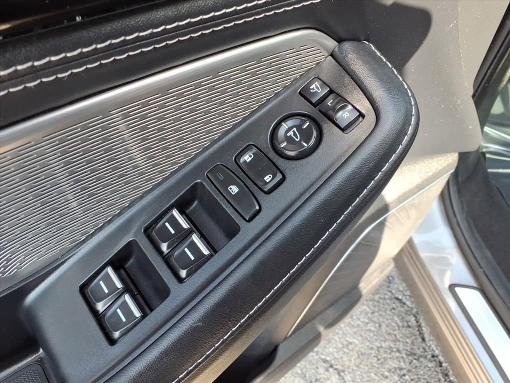 Used 2023 Acura MDX w/Advance Package image 11