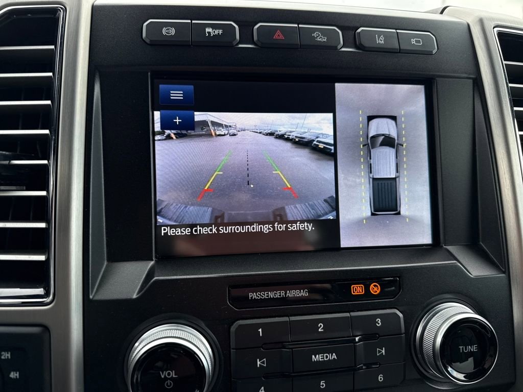 Used 2021 Ford F350 Platinum w/ Tremor Off-Road Package image 27