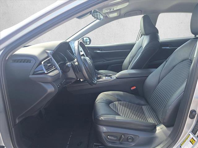 Used 2018 Toyota Camry XSE FWD image 10
