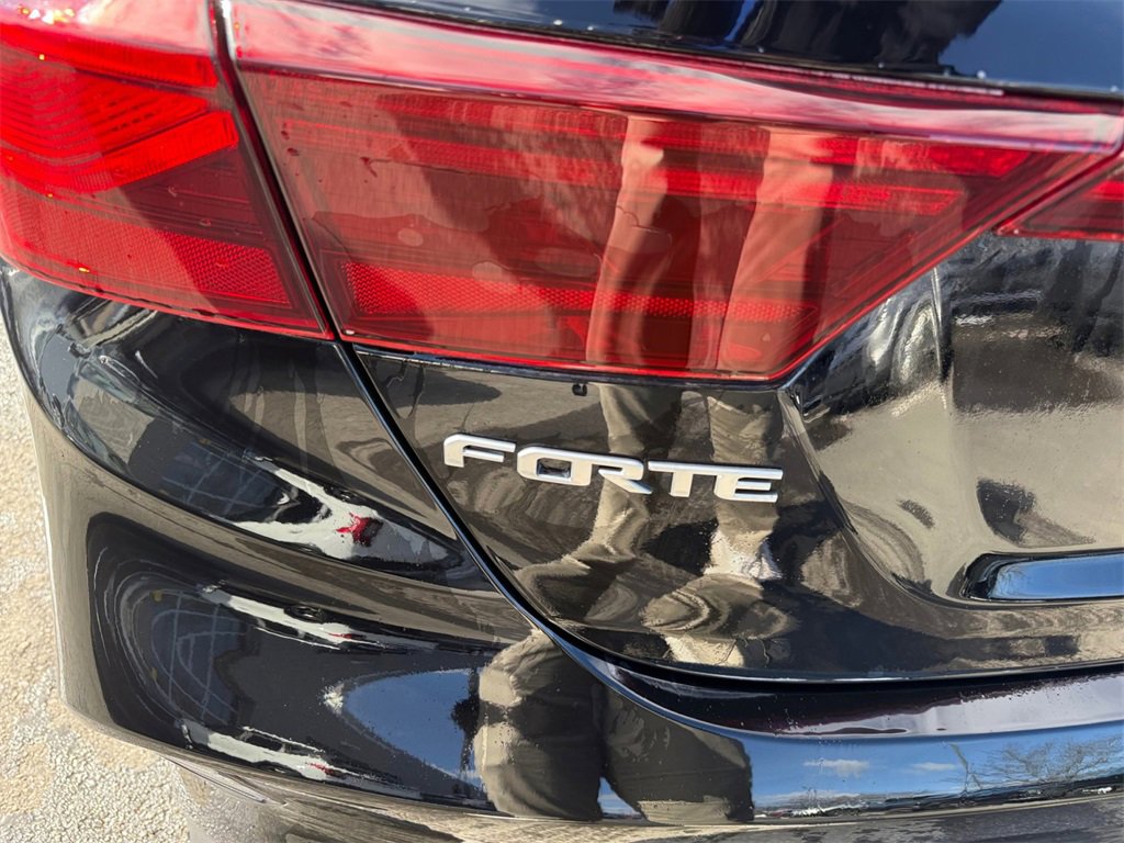 Certified 2023 Kia Forte LXS image 30
