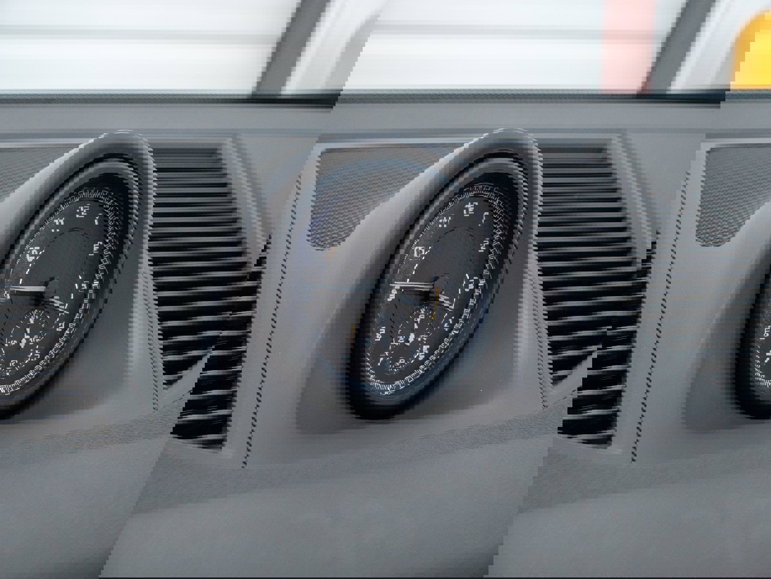 Used 2023 Porsche Macan image 25