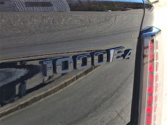 Used 2025 Cadillac Escalade IQ Sport 2 w/ LPO, ONYX Package image 31