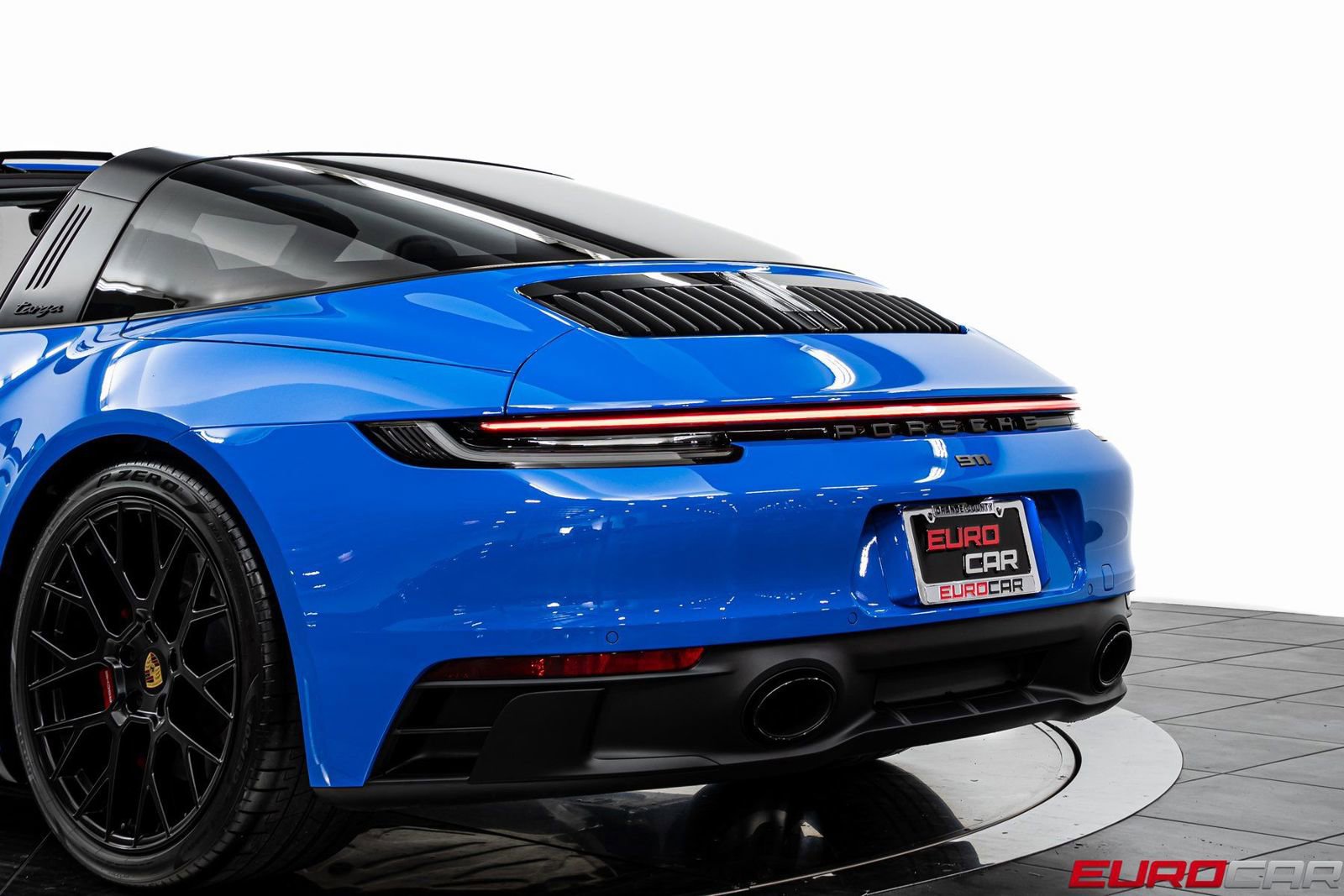 Used 2023 Porsche 911 Targa 4 GTS image 19