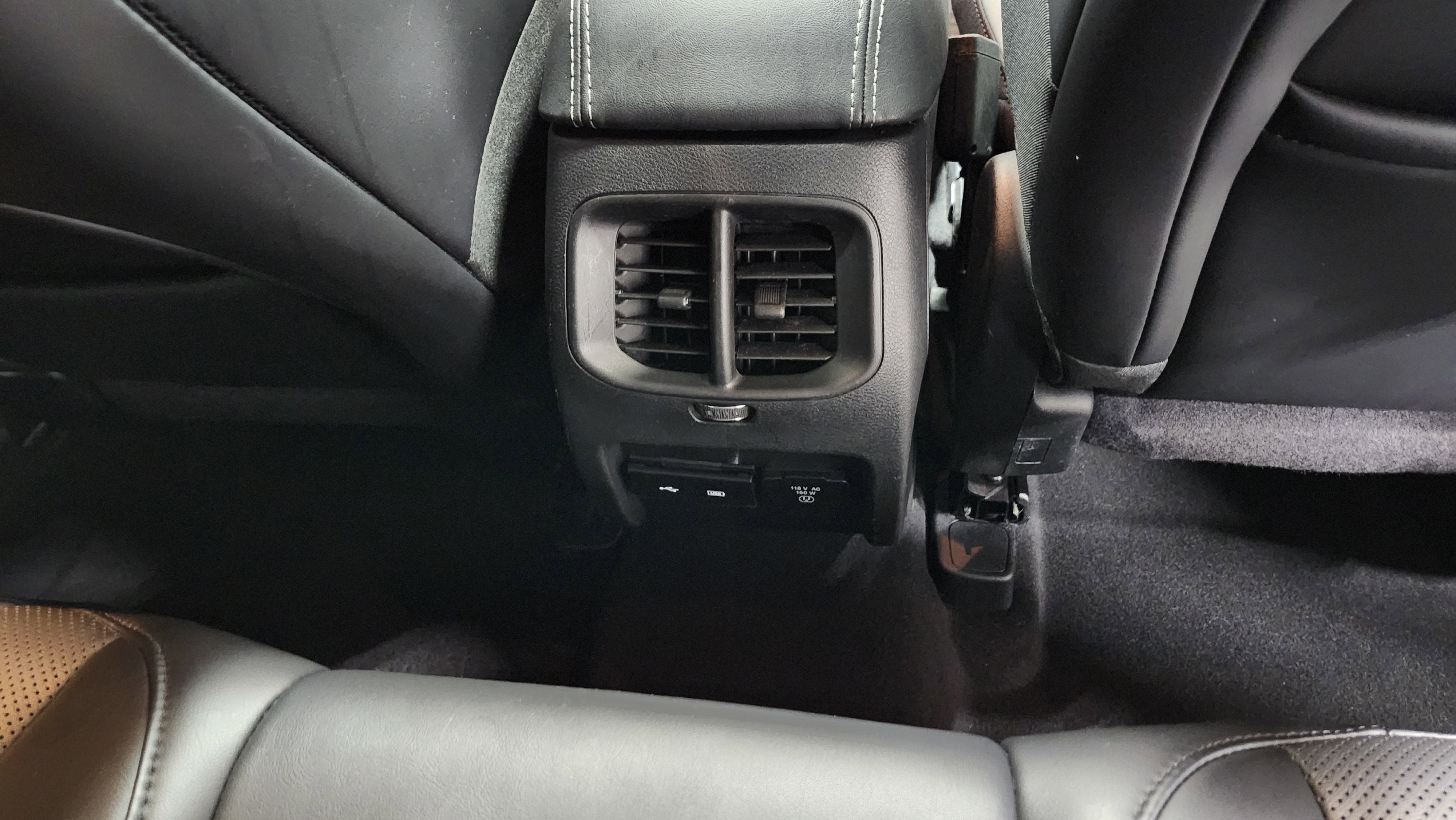 Used 2020 Jeep Cherokee Limited image 21