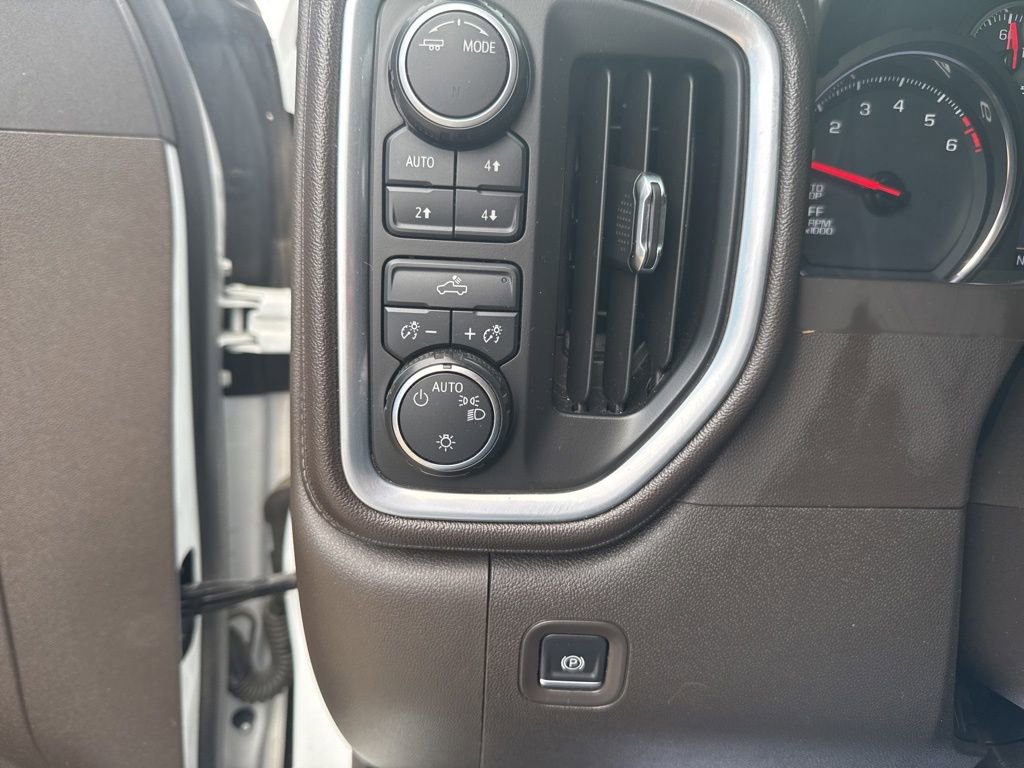 Used 2020 Chevrolet Silverado 1500 LT w/ All-Star Edition image 21