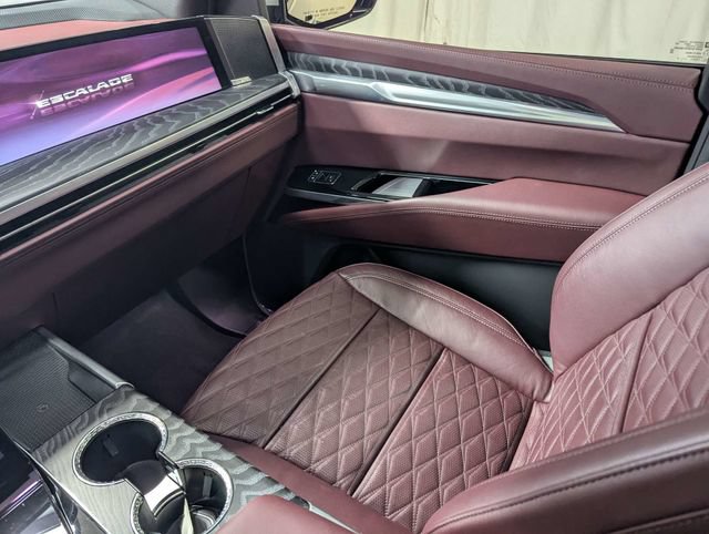 Used 2025 Cadillac Escalade Sport w/ LPO, ONYX Package RWD image 8