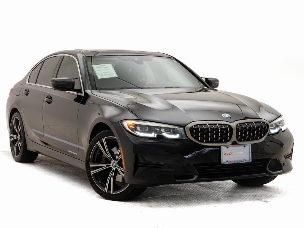 Used 2020 BMW 330i xDrive Sedan w/ Convenience Package AWD/4WD image 1