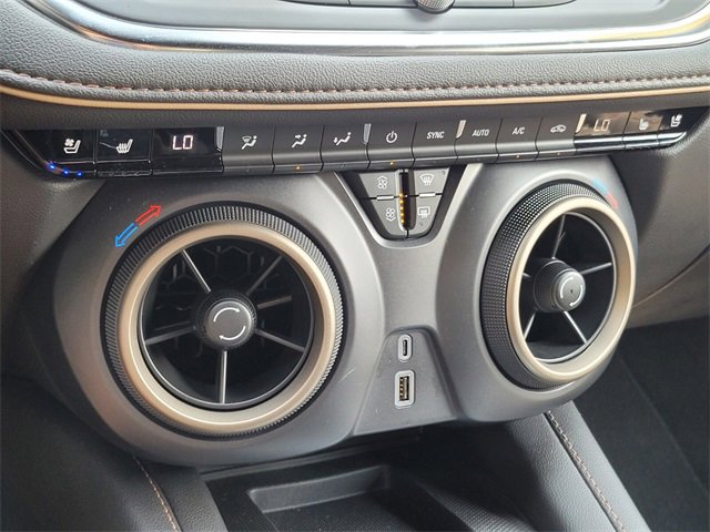 Used 2025 Chevrolet Blazer Premier w/ Driver Confidence II Package image 32