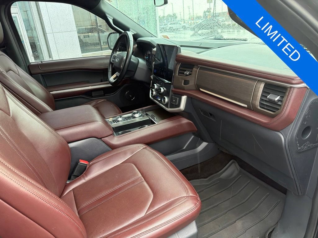 Used 2022 Ford Expedition Limited AWD/4WD image 7