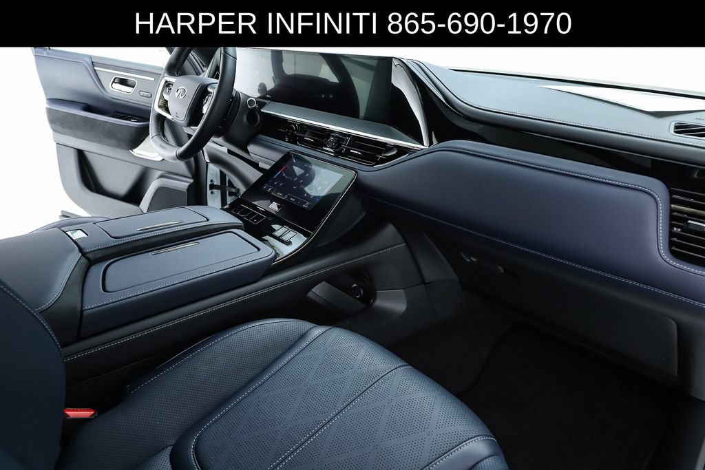 Certified 2026 INFINITI QX80 4WD w/ Sport Exterior Package image 72