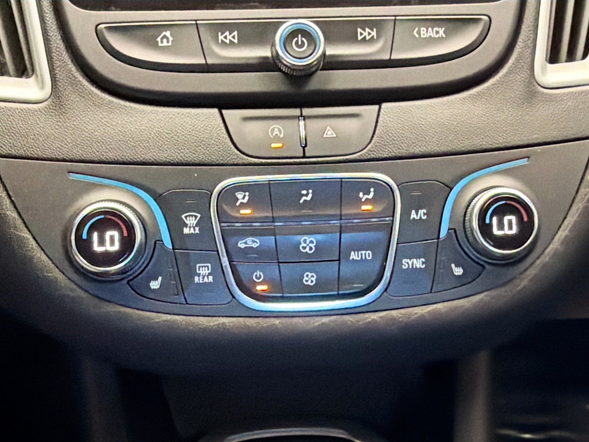 Used 2024 Chevrolet Malibu LT image 10