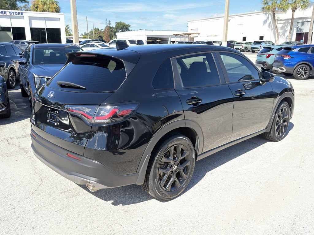 Used 2024 Honda HR-V Sport image 5