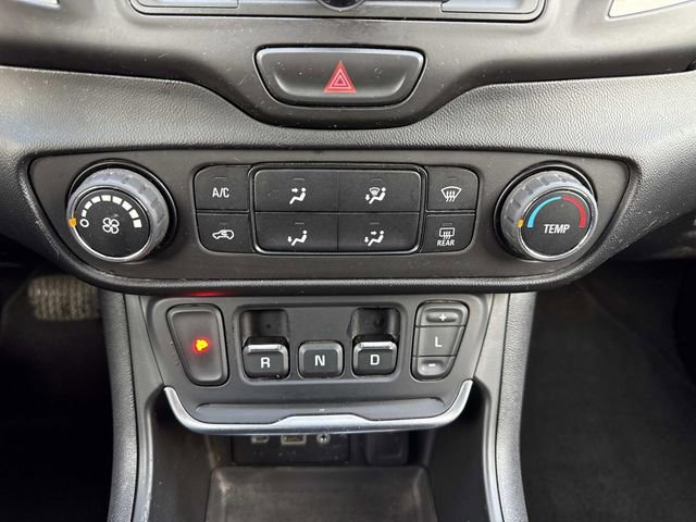 Used 2018 GMC Terrain SLE image 26