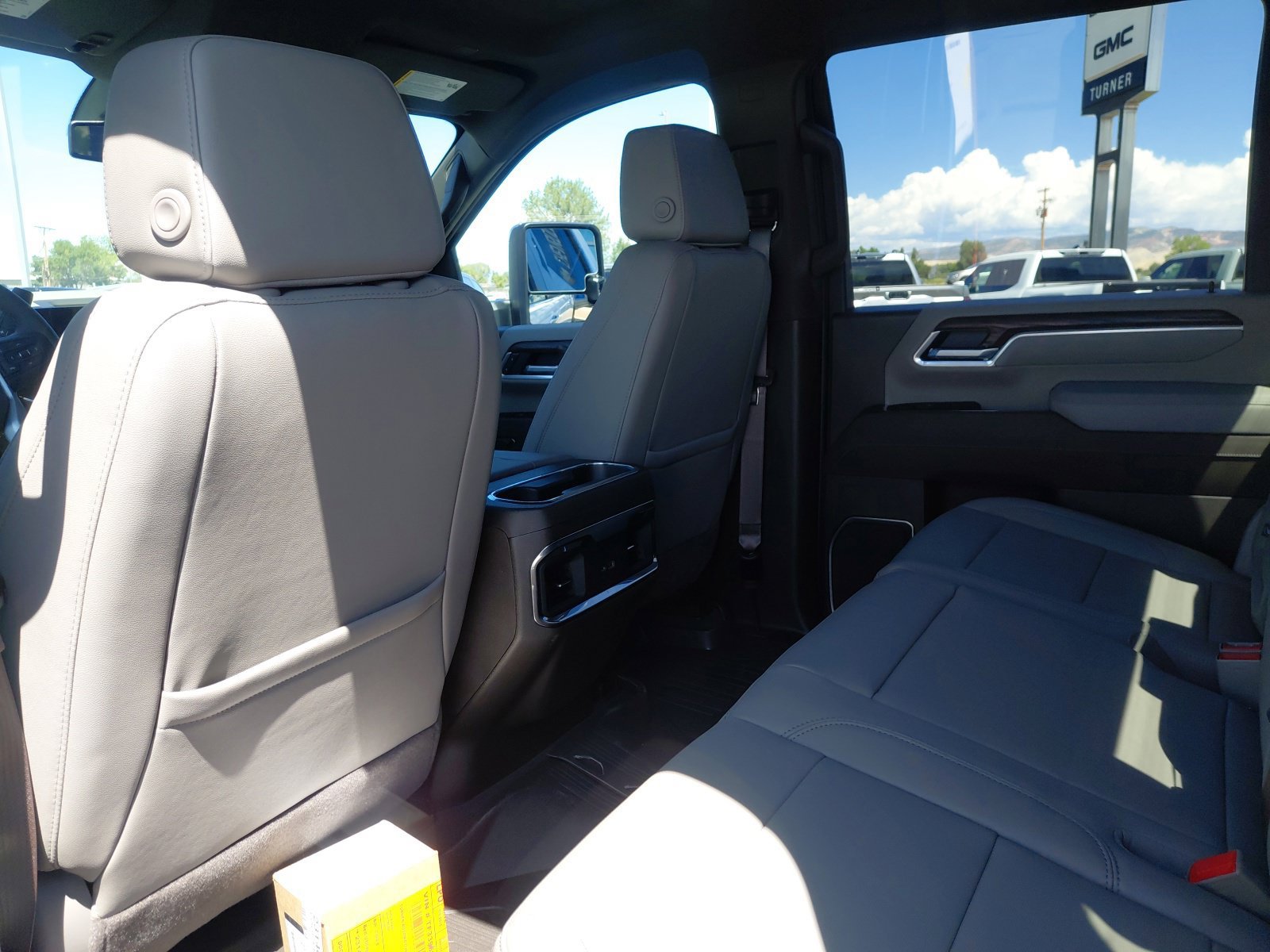 New 2026 GMC Sierra 3500 SLT AWD/4WD image 26