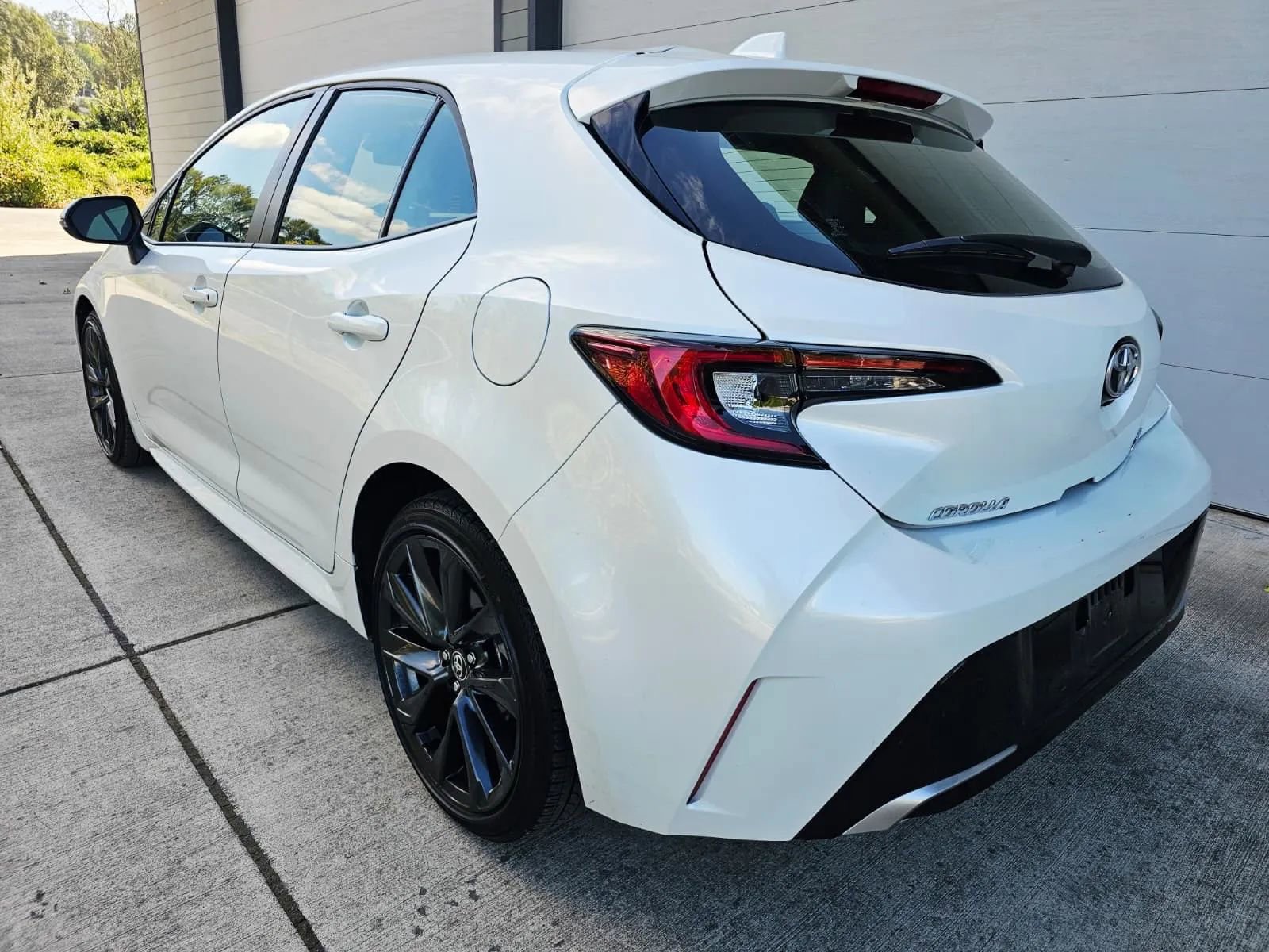 Used 2024 Toyota Corolla XSE image 3