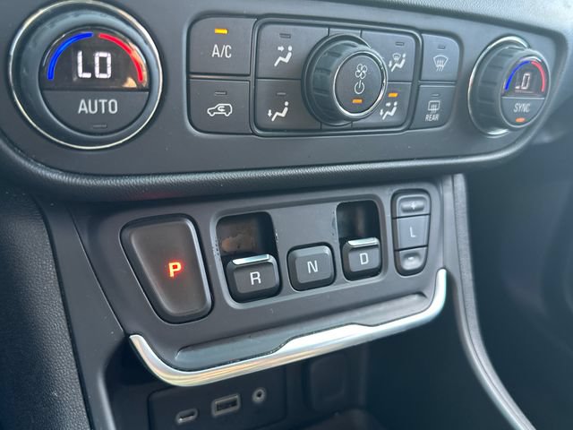 Used 2018 GMC Terrain SLE w/ Driver Convenience Package AWD/4WD image 13