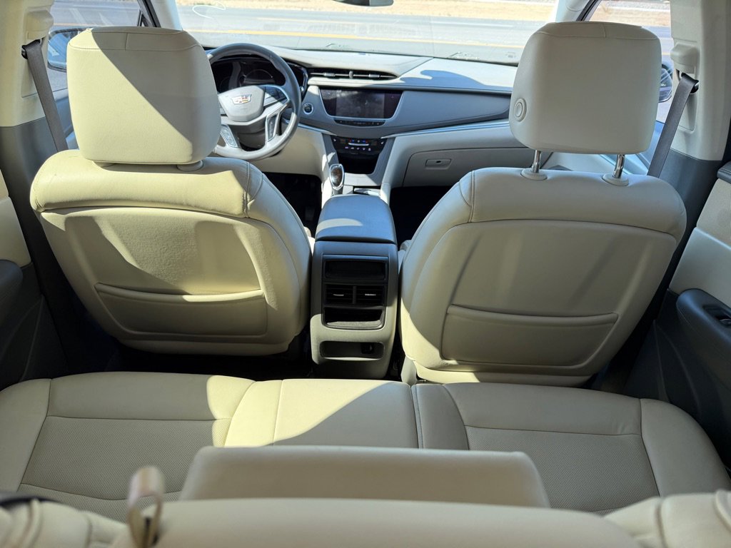 Used 2018 Cadillac XT5 Luxury w/ Driver Awareness Package FWD image 23