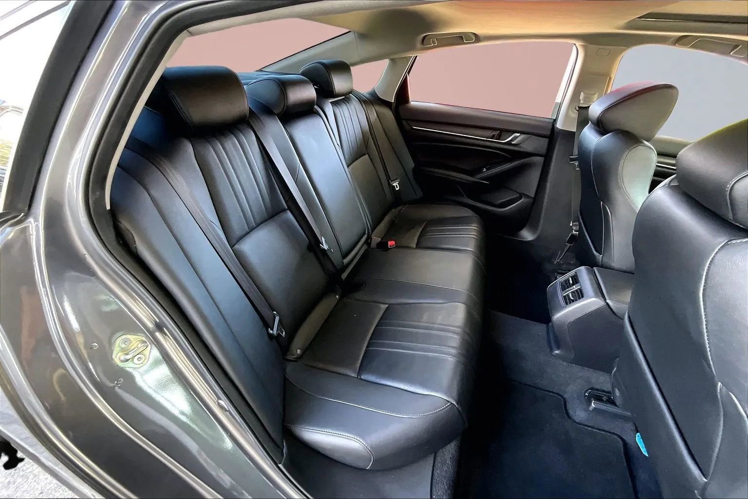 Used 2020 Honda Accord EX-L image 22