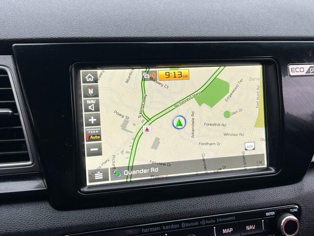 Used 2018 Kia Niro EX Premium image 18