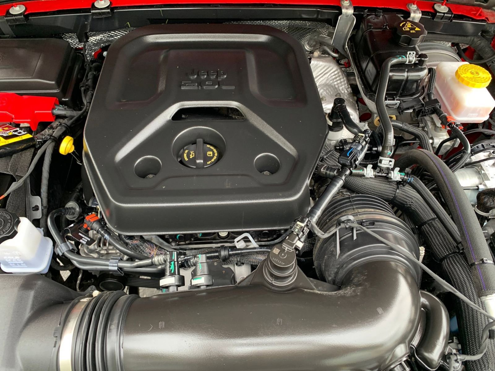 Used 2025 Jeep Wrangler Sahara image 31