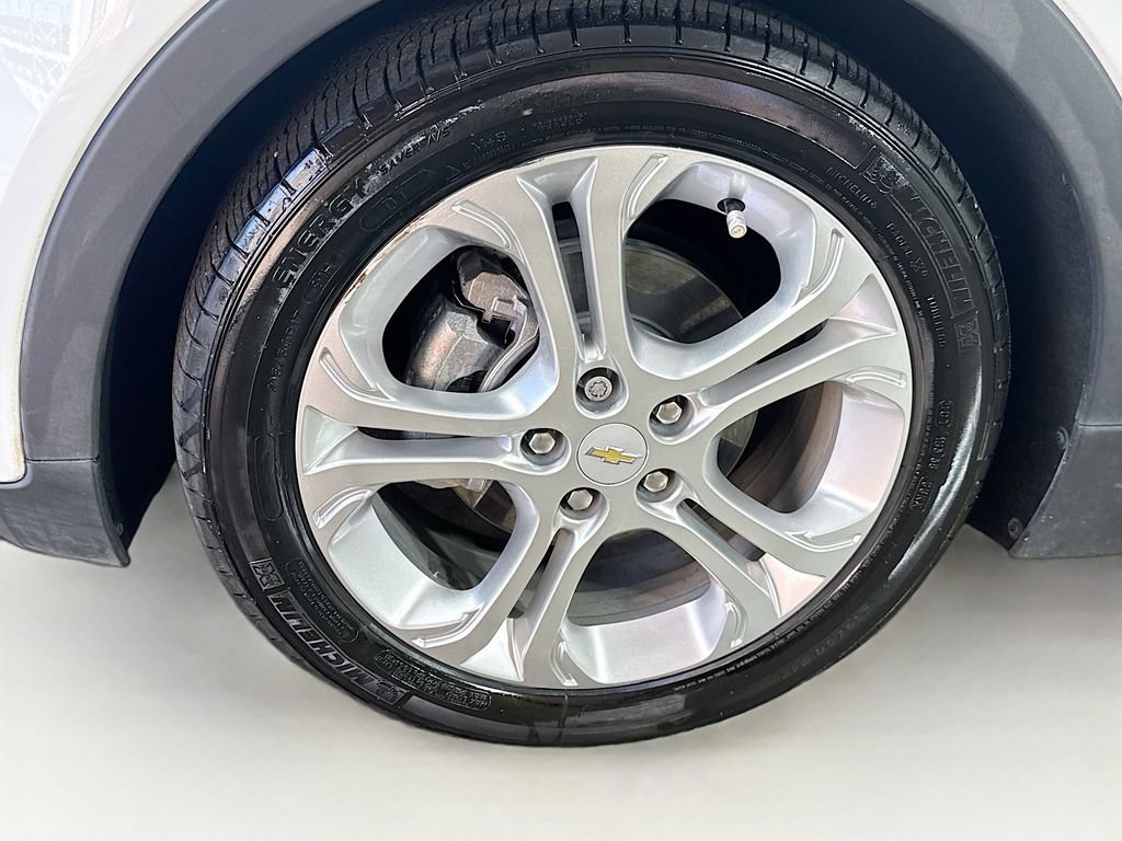 Used 2021 Chevrolet Bolt LT FWD image 37